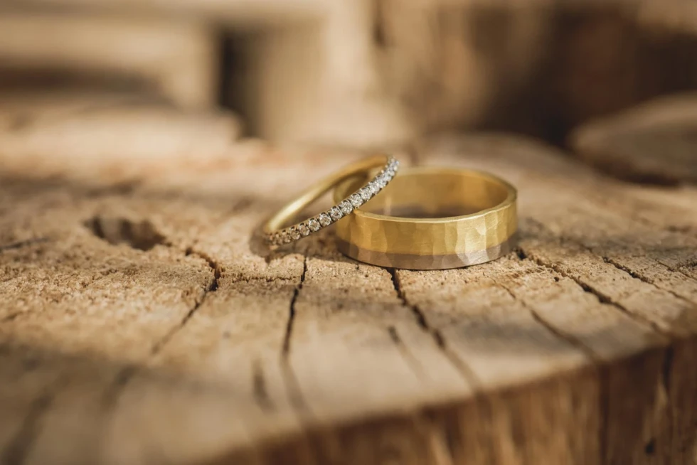 Close-Ups: Focusing on Wedding Bands in San Miguel de Allende