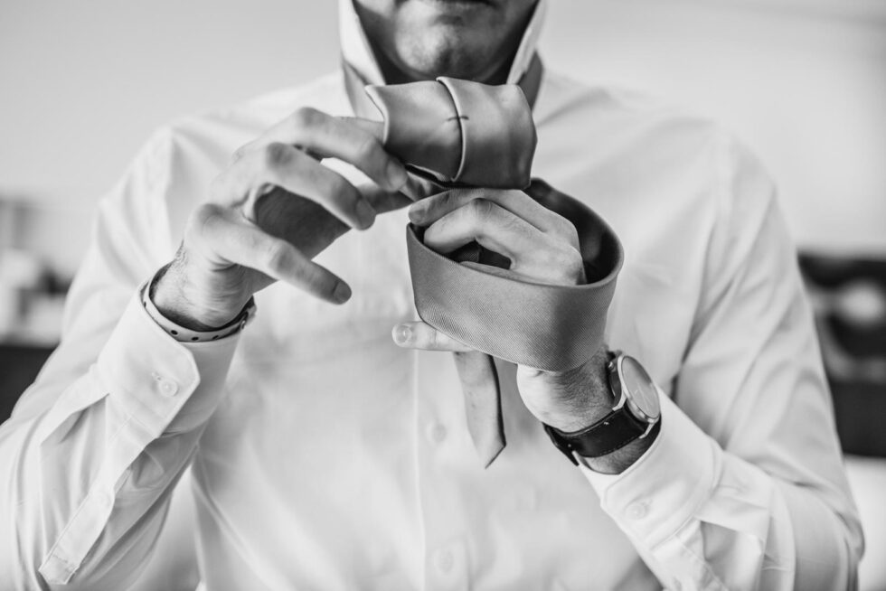 Groom’s Accessories That Pop in San Miguel de Allende Pictures