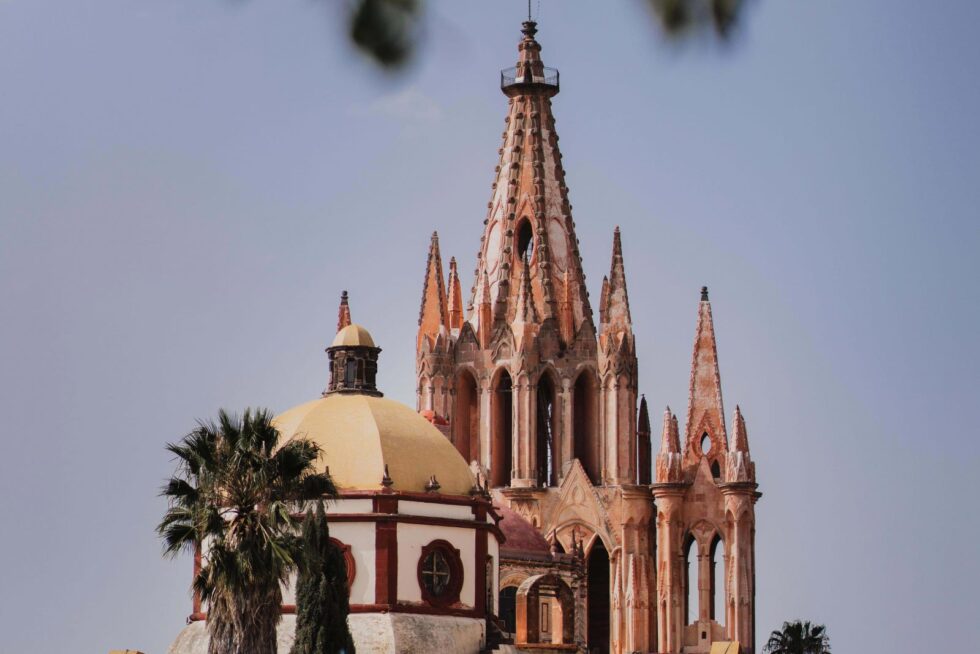 Getting Married at Casa 1810 Hotel Boutique: GUIDE